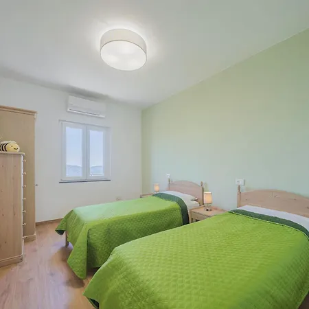 La Mela Musona By Interhome